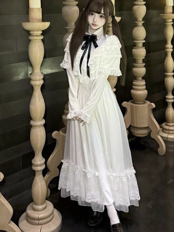 Japanese Short Sleeve Bow Lace - Embroidery White Dress 评论和价格