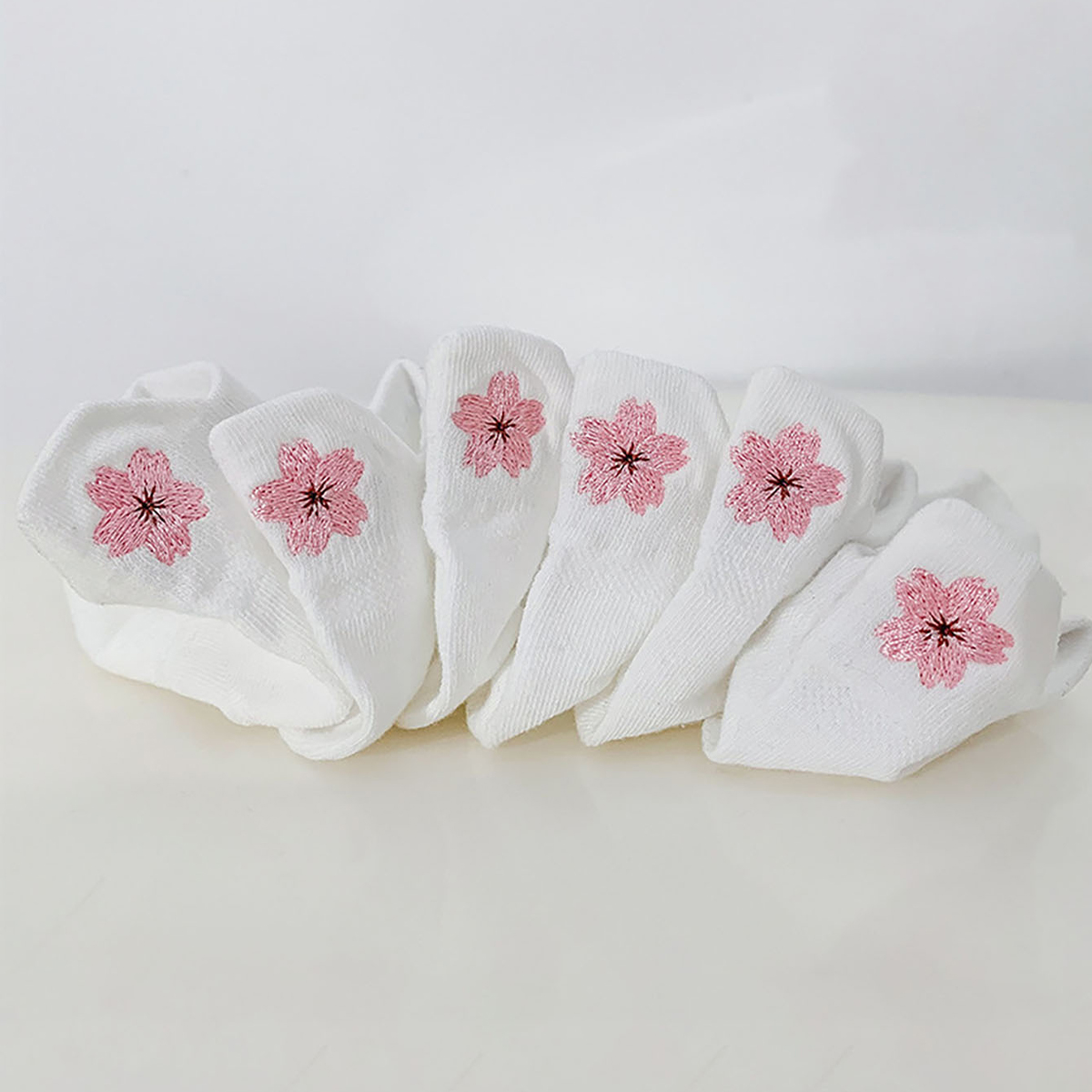 6 pairs of white Ankle Socks w - Embroidery Moisturizer 评论和价格
