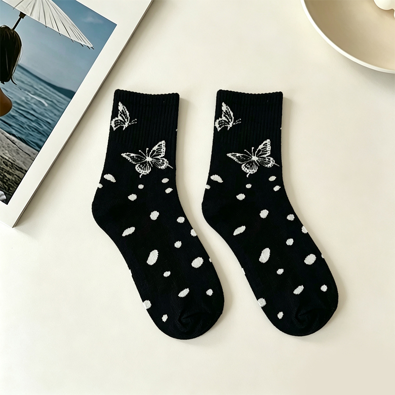 5 Pairs of Knitted embroidery  - Embroidery Alphabet Designs 评论和价格